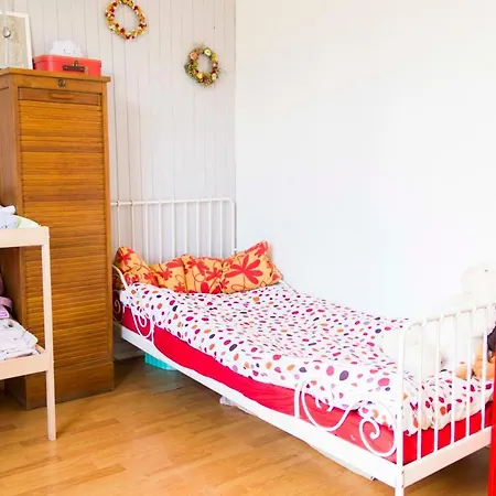 Beautiful Bright Apt Near Belleville Park Apartamento